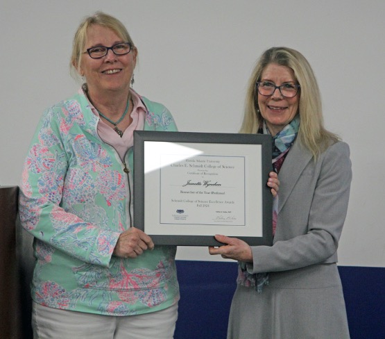 Dr. Jeanette Wyneken, FAU College of Science Researcher of the Year!